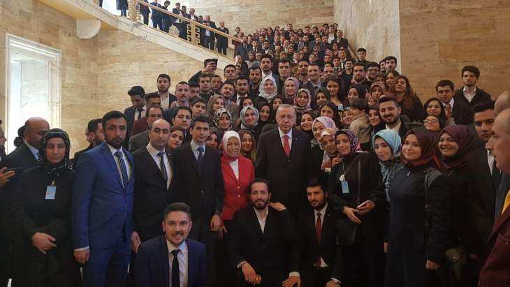 Malatyalı üniversiteli gençlerden Erdoğan'a ve Çalık’a ziyaret