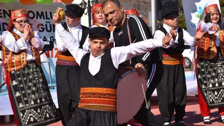 Özel Çocuklarımıza Sevgi Ve Hoşgörüyle Yaklaşmayı İlke Edinelim