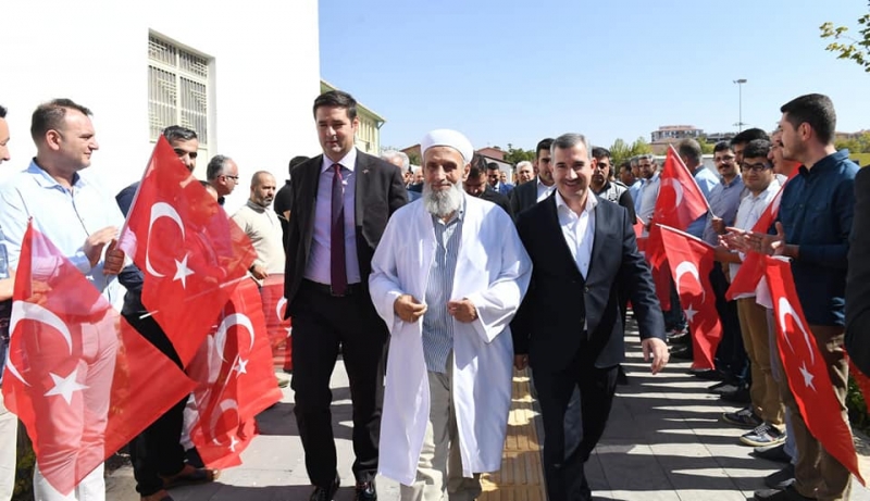 'Şehitlerimizin Emanetleri, Başımızın Tâcıdır'