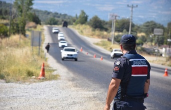 Yabancı Uyruklu 16 Kişi Kale'de  Yakalandı