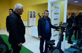 Başkan Çınar, Yakınca Yaşam ve Spor Merkezini gezdi