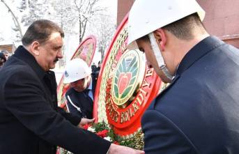 Atatürk’ün Malatya’ya Gelişi Nedeniyle Çelenk Sunma Töreni Gerçekleştirildi