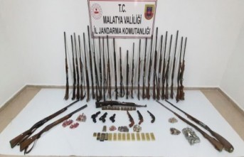 Silah Kaçakçılarına Operasyon, 21 Gözaltı