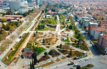 Sümer Parkta Yenileme Ve Çevre Düzenlemesi Yapılıyor