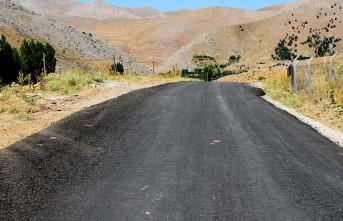 Bürücek - Çelikhan Grup Yolu Asfaltlanıyor