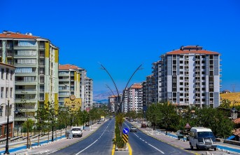 Selçuklu Mahallesi’nin caddelerinde yol çizgi çalışmaları