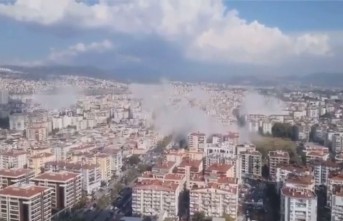 İzmir'de 6.6 Büyüklüğünde Deprem Meydana Geldi