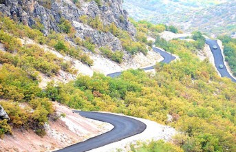 20 Yıl Sonra Hekimhan Işıklı Mahallesi Asfalta Kavuştu