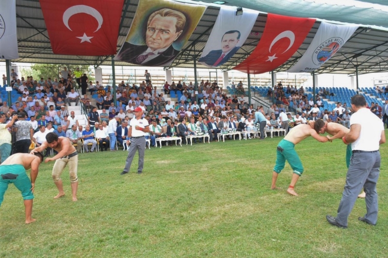 66. Darende Geleneksel Zengibar Karakucak Güreş ve Kültür Festivali Düzenlendi