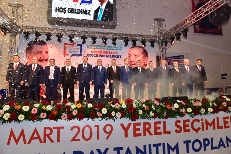 AK Parti Adaylarını Tanıttı