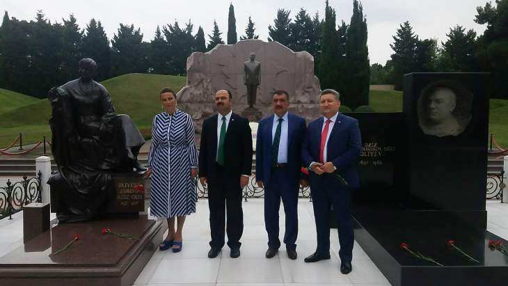 Başkan Gürkan, Azerbaycan'da