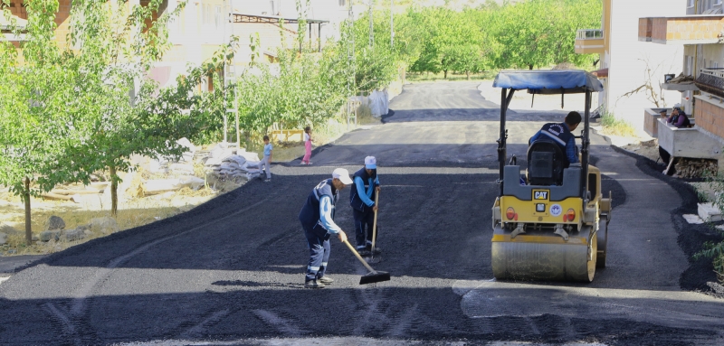 Battalgazi Belediyesi Asfalt Çalışmalarına Devam Ediyor