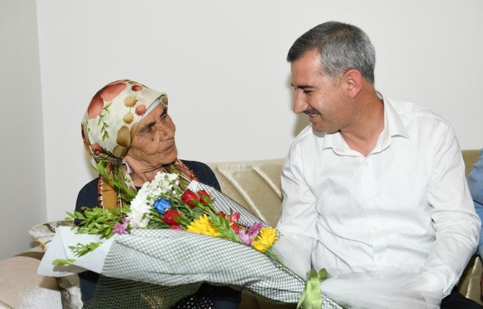 Evi Yanan Aile 4 Ayda Yeni Evine Kavuştu