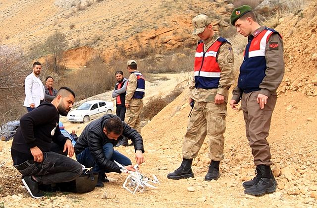 Kayıp Genç ‘Drone’ İle Aranıyor