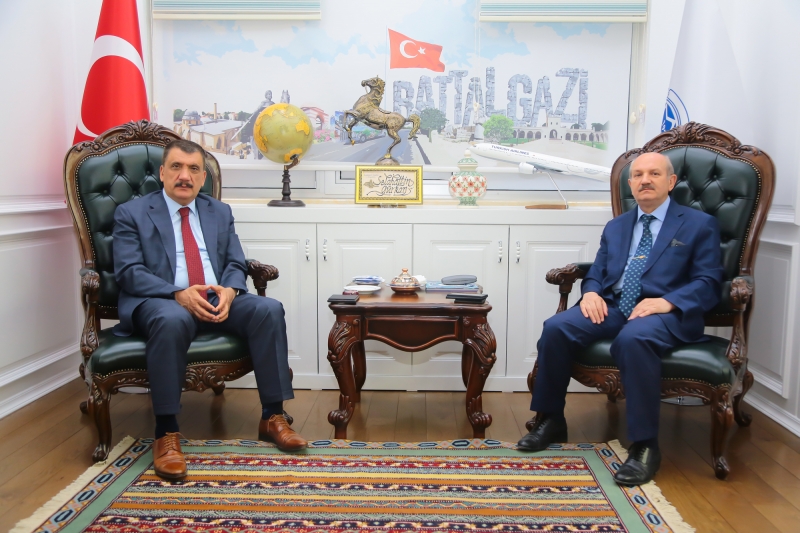 Konaklı'dan Başkan Gürkan'a Ziyaret