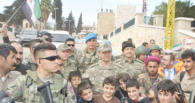 Korgeneral Temel, Afrin'de TSK Birliklerini Denetledi