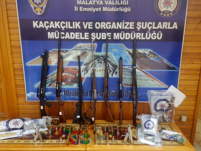 Malatya'da Silah Ticareti Yapanlara Operasyon! 18 Gözaltı