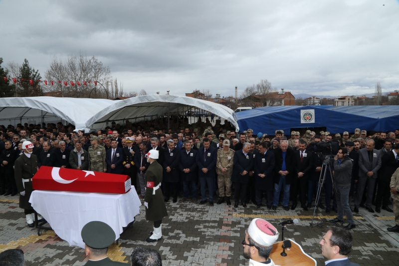 Şahadete Yürüyen Önal, Son Yolculuğuna Uğurlandı