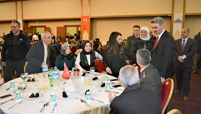 Vali Aydın Baruş, Şehit Aileleri, Gaziler ve Gazi Aileleri Onuruna Yemek Verdi