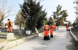 Battalgazi’deki Mezarlıkların Bakımı Başladı