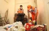Battalgazi’de Çöp Ev Temizlendi, Evden İki Kamyon Çöp Toplandı