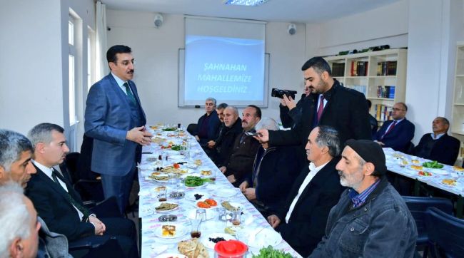 Tüfenkçi,  Şahnahan Mahallesi sakinleriyle bir araya geldi