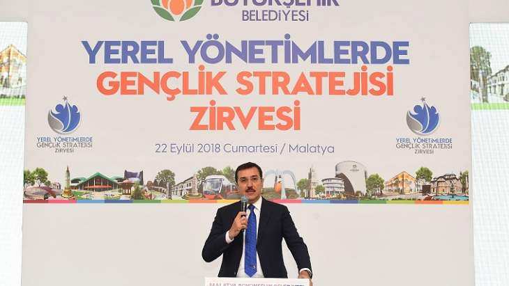 Tüfenkci, 'Yönetimde Gençlerimize İhtiyacımız Var'