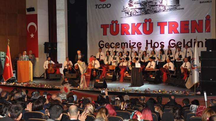 Türkü Treni Gecesine Büyük İlgi