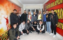 Malatyaspor Taraftarlardan Başkan Güder’e Coşkulu Karşılama