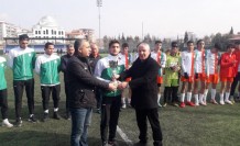 Yeşilyurt Belediyespor U-18 Futbol Takımı, İl Şampiyonluk Kupasını Aldı