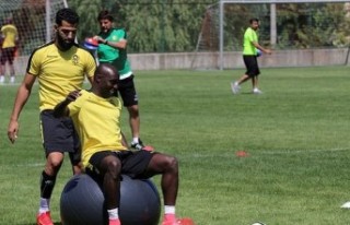 YMS'dan Futbolculara Mesaj; Hazır Olun'