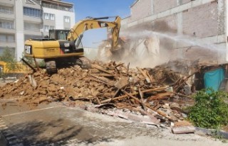 Yeşilyurt, Metruk Evlerden Tek Tek Arındırılıyor