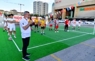Başkan Çınar, Ayak Tenisi Turnuvasında
