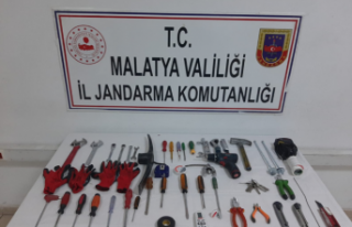 Malatya İl Jandarma Komutanlığı 11 hırsızlık...