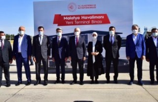 Ulaştırma ve Altyapı Bakanı Karaismailoğlu Malatya’da 