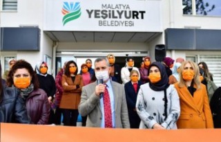 'Kadına Şiddet İnsanlığa İhanettir'