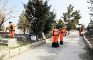 Battalgazi’deki Mezarlıkların Bakımı Başladı