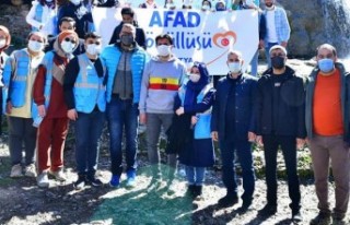 Çınar, 'Kitap okuyalım, bol bol yürüyüş...