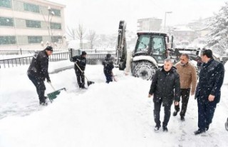 Başkan Çınar, Cadde Ve Sokaklardaki Kar Temizleme...