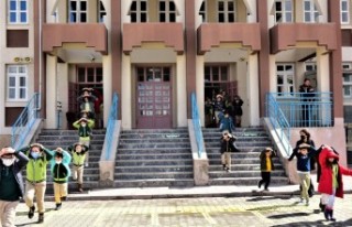 81 İl İle Birlikte Malatya’daki Okullarda Deprem...