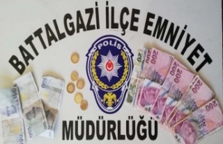 Malatya'da Yakalanan 12 şahıstan üçü tutuklandı