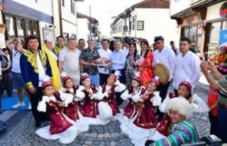 Lezzet Caddesi, Konaklar ve Müzelere Hayran Kaldık