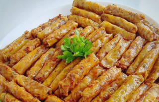 Pöçüklü Lahana Sarması Ve Simit Pilavı Coğrafi...