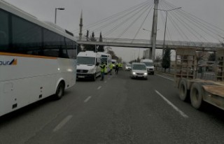 3 korsan araç trafikten men edildi