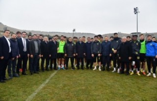 Malatya Protokolü'nden Yeni Malatyaspor'a...