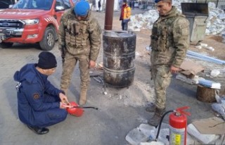 Küçük çocuklarımızı çadır veya konteynerde...