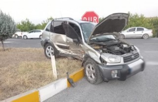 Havalimanı Yolunda Kaza; 5 yaralı