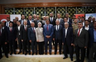 Büyükşehir Belediyesi'nden Muhtarlar Günü...