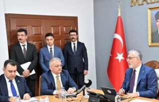 Çalışma ve Sosyal Güvenlik Bakanı Vedat Işıkhan...