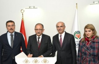 Bakan Özhaseki Malatya'ya Geldi